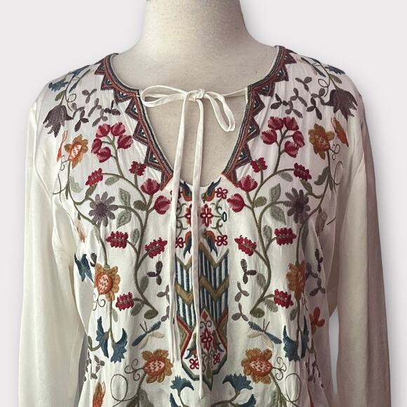 Johnny Was Tops - Johnny Was Biya Blair Satin Tunic Blouse Women’s medium Embroidered Ivory Boho